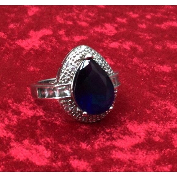 Sterling Silver Size 7.5 Blue Faceted Gem Ring - Picture 1 of 7